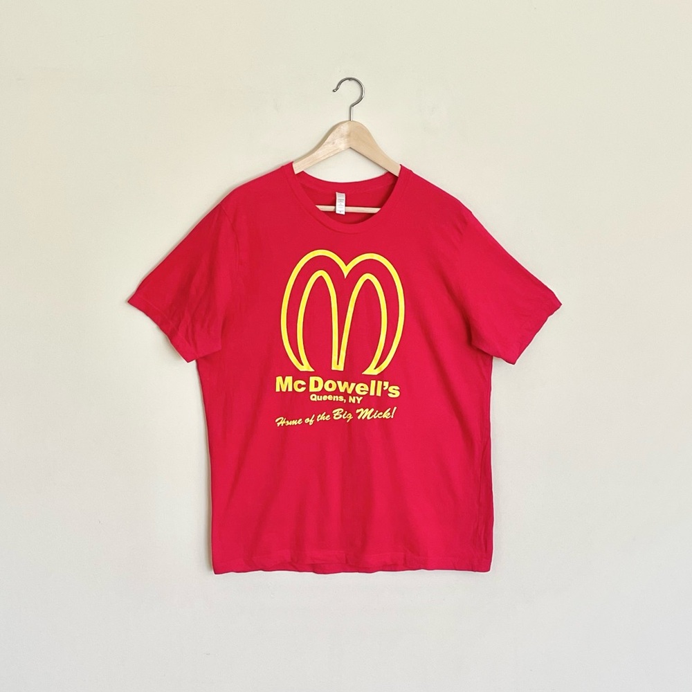McDowell’s Golden Arches Coming To America Queens, NY Red T Shirt Adult size XL